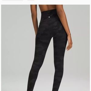 Size 2 lululemon camo align leggings 7/8 length